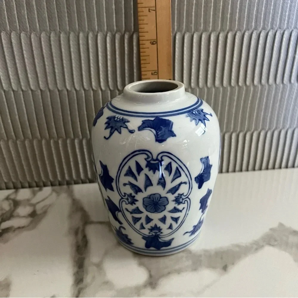 N/A blue white